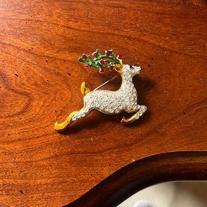 Reindeer jewelry pin